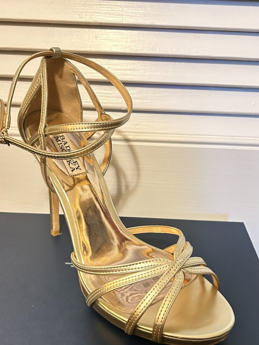 Badgley Mischka Stiletto Gold Metallic Strappy Heels - size 10